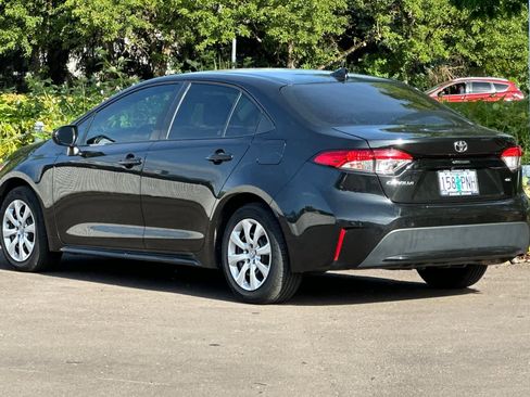Used 2021 Toyota Corolla LE FWD image 6