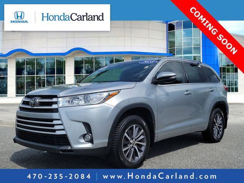 Used 2018 Toyota Highlander XLE AWD/4WD image 1