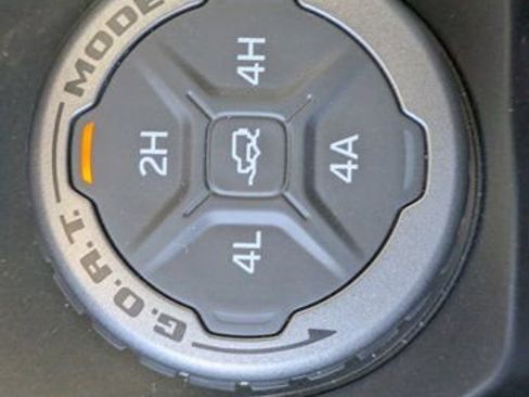 New 2025 Ford Bronco Badlands image 22