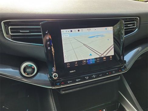 Used 2023 Jeep Wagoneer 4WD w/ Premium Group I image 25