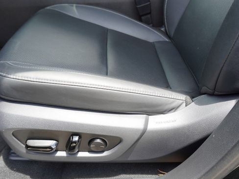 Certified 2025 Lexus RX 350 FWD w/ Accessory Package image 21