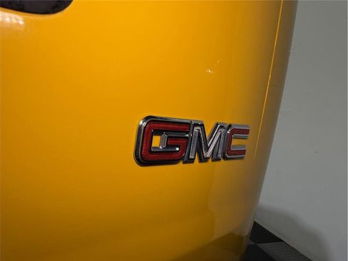 Used 2018 GMC Savana 2500 Extended w/ Driver Convenience Package image 16