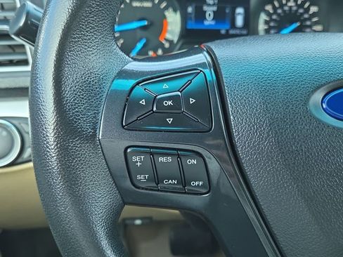 Used 2017 Ford Explorer XLT image 24