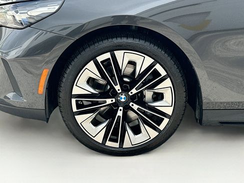 Used 2026 BMW 530i RWD image 32