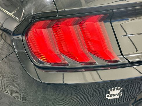 Used 2022 Ford Mustang Premium image 40