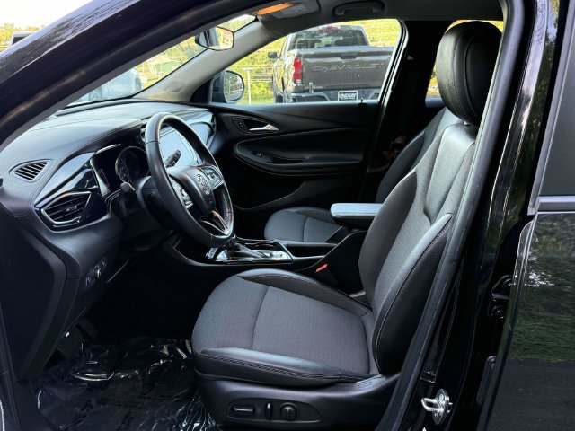 Used 2023 Buick Encore GX Select AWD/4WD image 10
