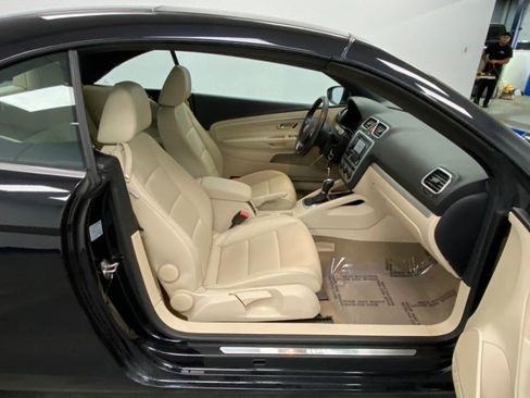 Used 2016 Volkswagen Eos Komfort FWD image 26