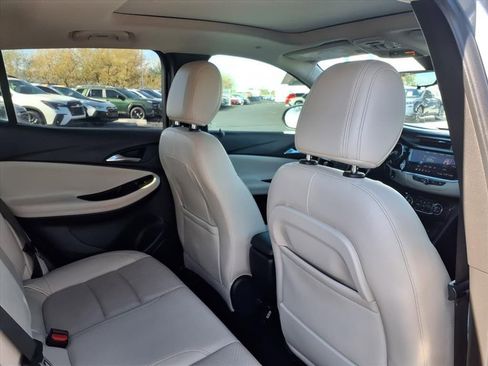 Used 2020 Buick Encore GX Essence w/ Experience Buick Package image 22