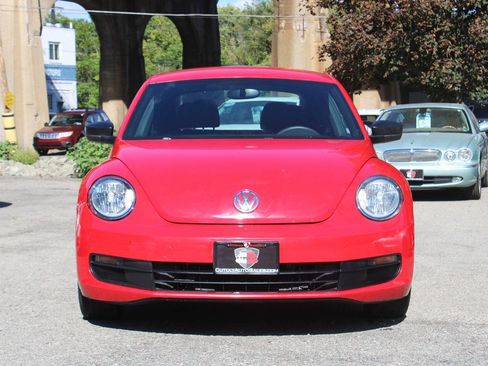 Used 2014 Volkswagen Beetle 2.5 FWD image 2