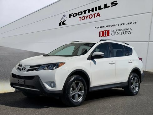 Used 2015 Toyota RAV4 XLE AWD/4WD image 3