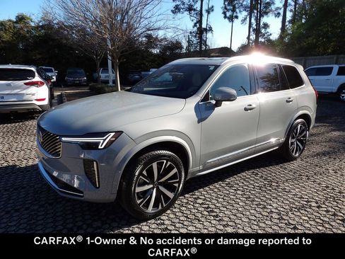 Certified 2025 Volvo XC90 B5 Core image 4