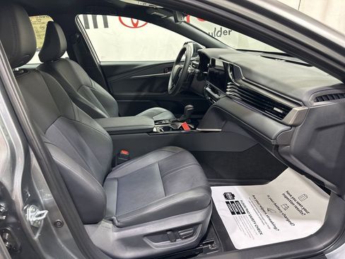 Used 2025 Toyota Camry XSE image 12