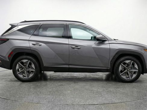 Used 2025 Hyundai Tucson SEL AWD/4WD image 11