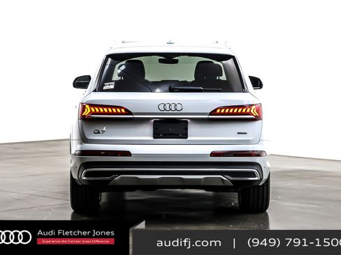Used 2021 Audi Q7 2.0T Premium Plus w/ Executive Package image 3