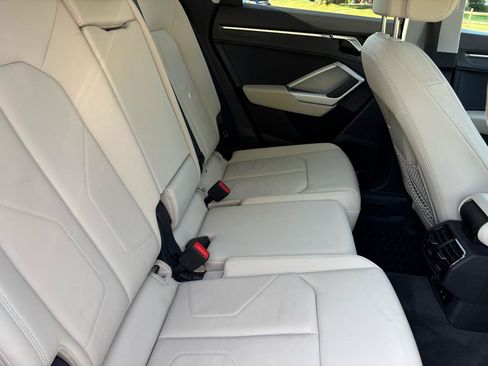 Used 2021 Audi Q3 2.0T Premium w/ Convenience Package AWD/4WD image 17