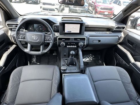 Used 2025 Toyota Tacoma SR AWD/4WD image 7
