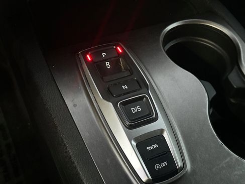 Used 2022 Honda Pilot Sport image 23