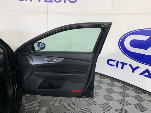 Used 2022 Kia Forte LXS FWD image 33