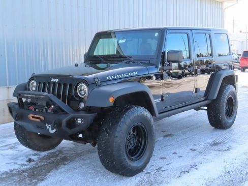Used 2016 Jeep Wrangler Unlimited Rubicon w/ Dual Top Group image 6
