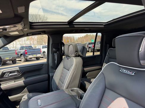 New 2025 GMC Yukon XL AT4 Ultimate image 15