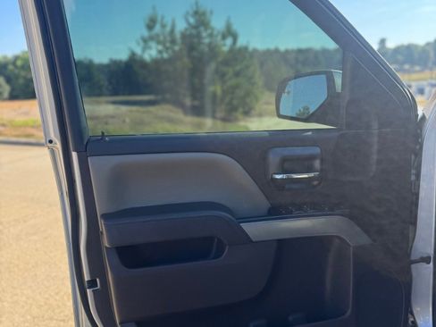 Used 2018 Chevrolet Silverado 1500 LT w/ Texas Edition image 4