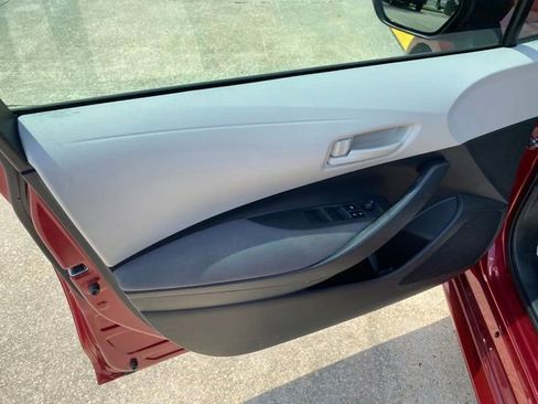 Used 2023 Toyota Corolla LE FWD image 13
