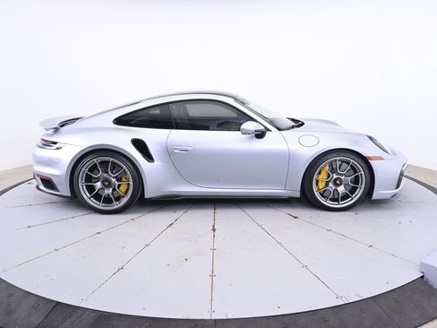 Used 2021 Porsche 911 Turbo image 8