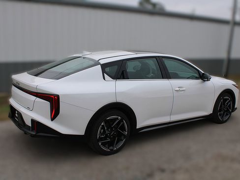 New 2026 Kia K4 GT-Line image 6