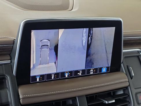 Used 2021 Chevrolet Tahoe High Country RWD image 27