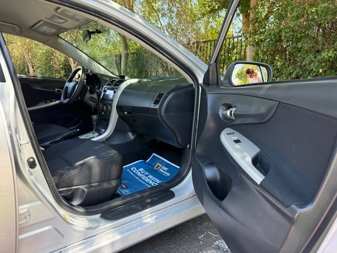 Used 2013 Toyota Corolla S FWD image 17