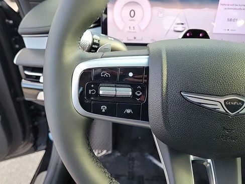 Used 2025 Genesis G80 2.5T image 19