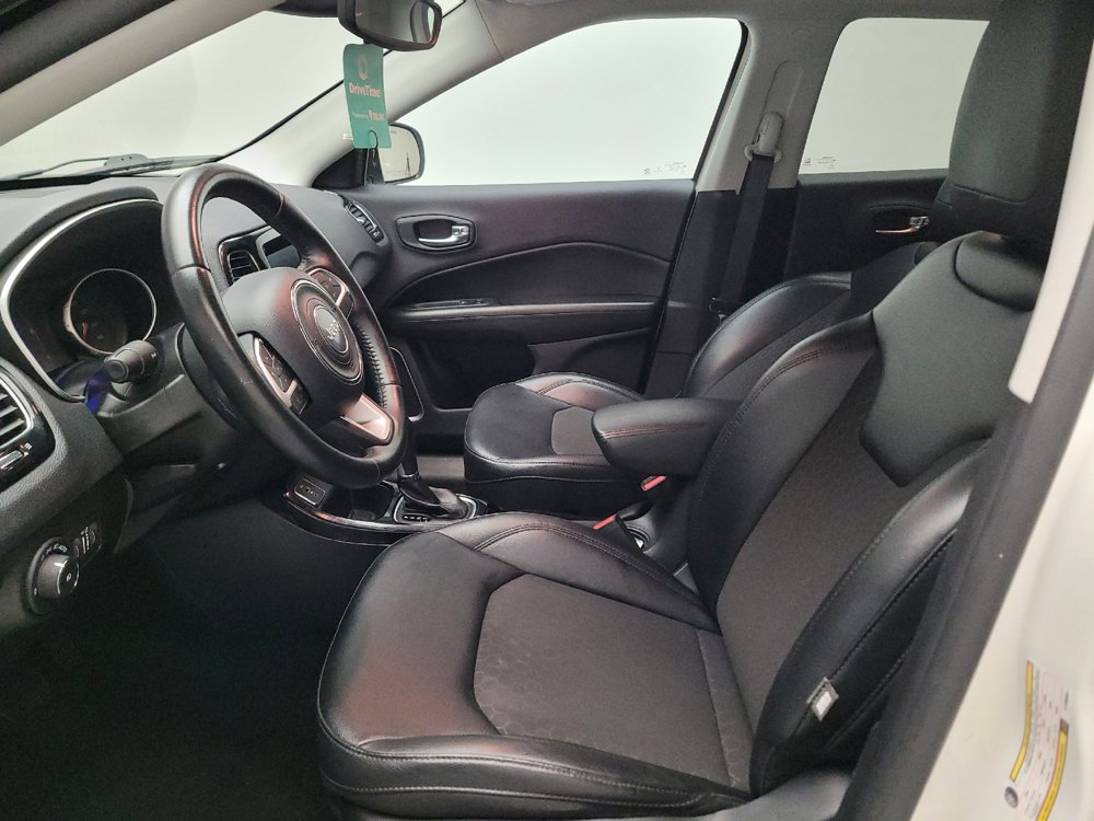 Used 2020 Jeep Compass Latitude FWD image 17