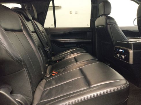 Used 2020 Ford Expedition Max XLT w/ Equipment Group 202A RWD image 19