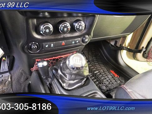 Used 2017 Jeep Wrangler Rubicon AWD/4WD image 23