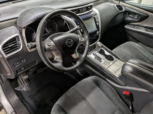 Used 2017 Nissan Murano SV image 9