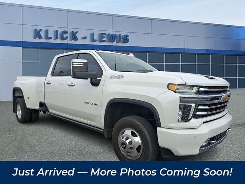 Used 2023 Chevrolet Silverado 3500 High Country w/ Safety Package II image 1