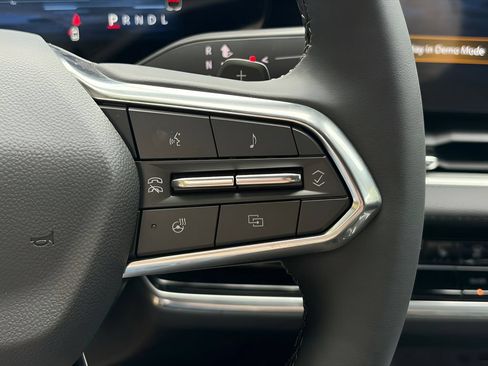 New 2027 Chevrolet Equinox LT w/ Safety and Technology Package FWD image 18