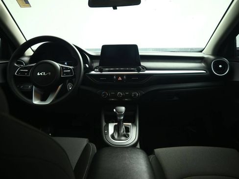 Used 2023 Kia Forte LXS w/ LXS Technology Package FWD image 38