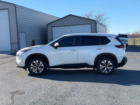 Used 2023 Nissan Rogue SV image 8