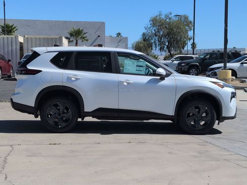 New 2026 Nissan Rogue SV FWD image 5