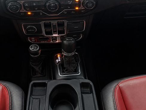 Used 2023 Jeep Wrangler Unlimited Rubicon 392 AWD/4WD image 27