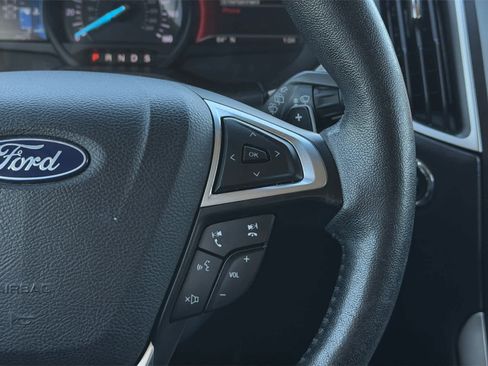 Used 2019 Ford Edge SEL w/ Equipment Group 201A image 16