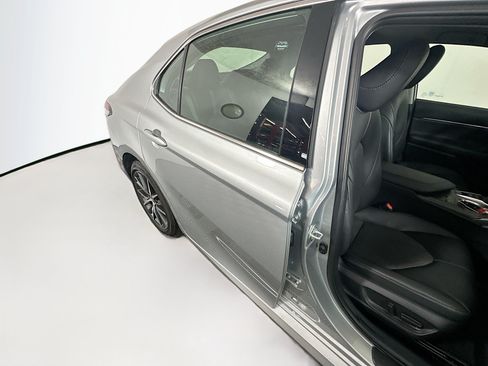 Used 2024 Toyota Camry XLE FWD image 28