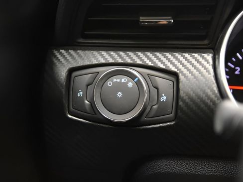 Used 2019 Ford Mustang Coupe w/ Black Accent Package RWD image 18