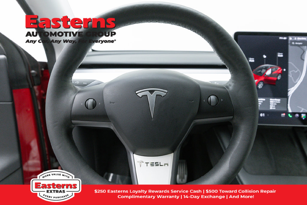 Used 2021 Tesla Model Y Long Range AWD/4WD image 11