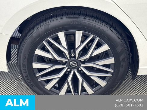 Used 2025 Nissan Altima 2.5 SV FWD image 20