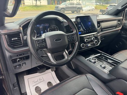 Used 2023 Ford Expedition Max Limited AWD/4WD image 16