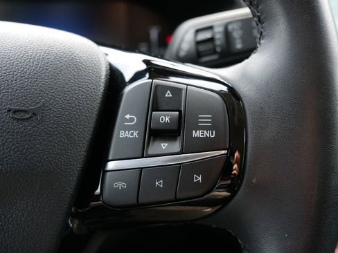 Certified 2023 Ford Escape SE image 17