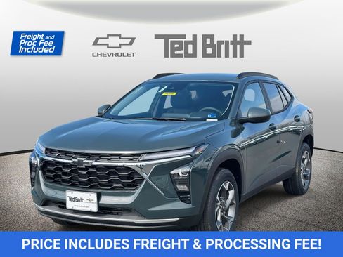 New 2026 Chevrolet Trax LT w/ Driver Confidence Package image 1