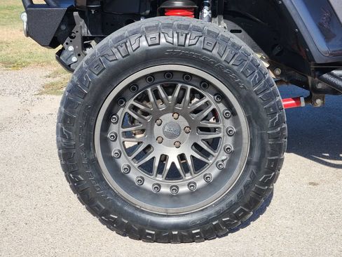 Used 2020 Jeep Gladiator Rubicon AWD/4WD image 10
